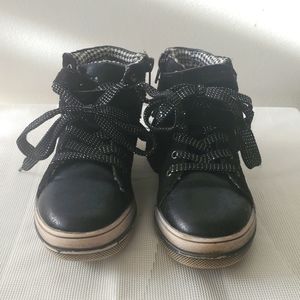 Kids boots